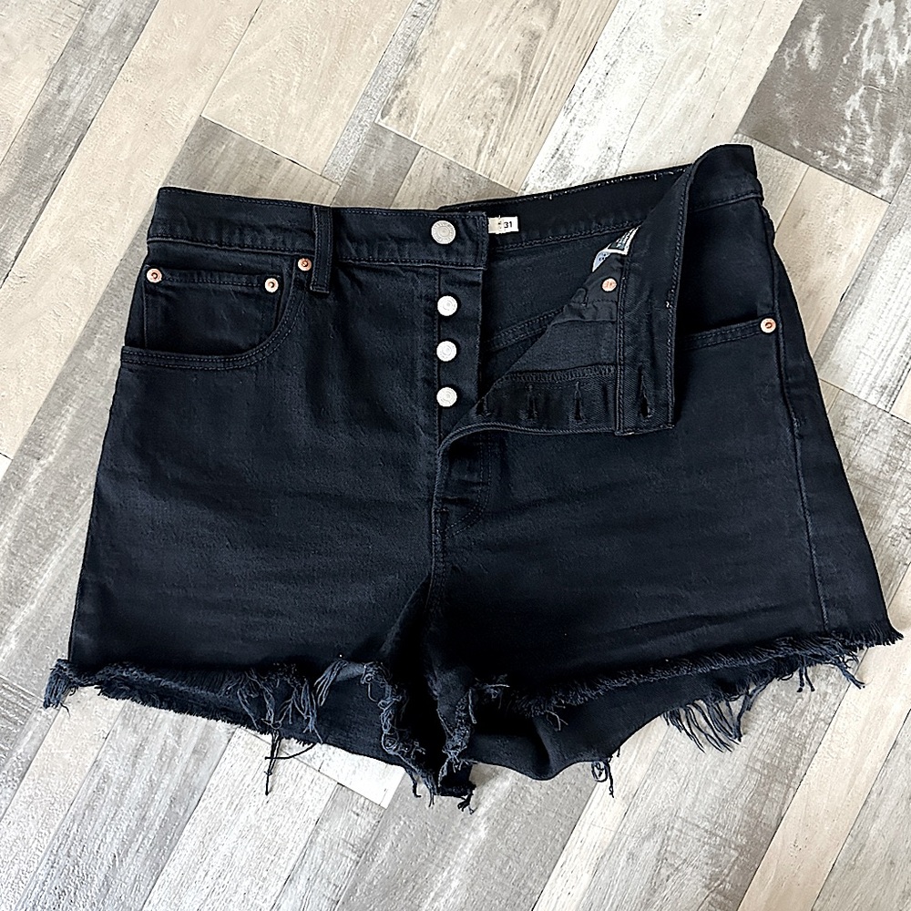 Levi’s Ribcage Denim Jean Short Women's 31 Black